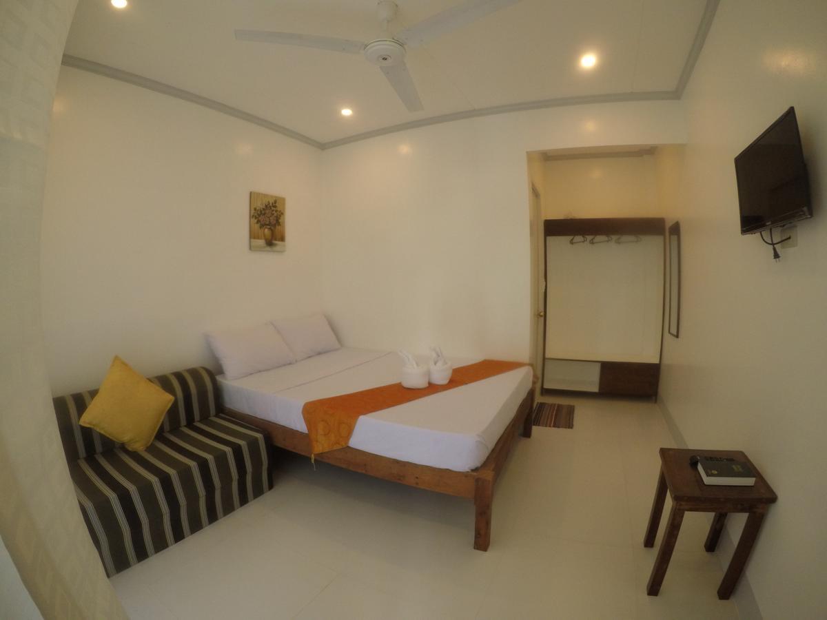 Neela Tourist Lodge 엘니도 외부 사진