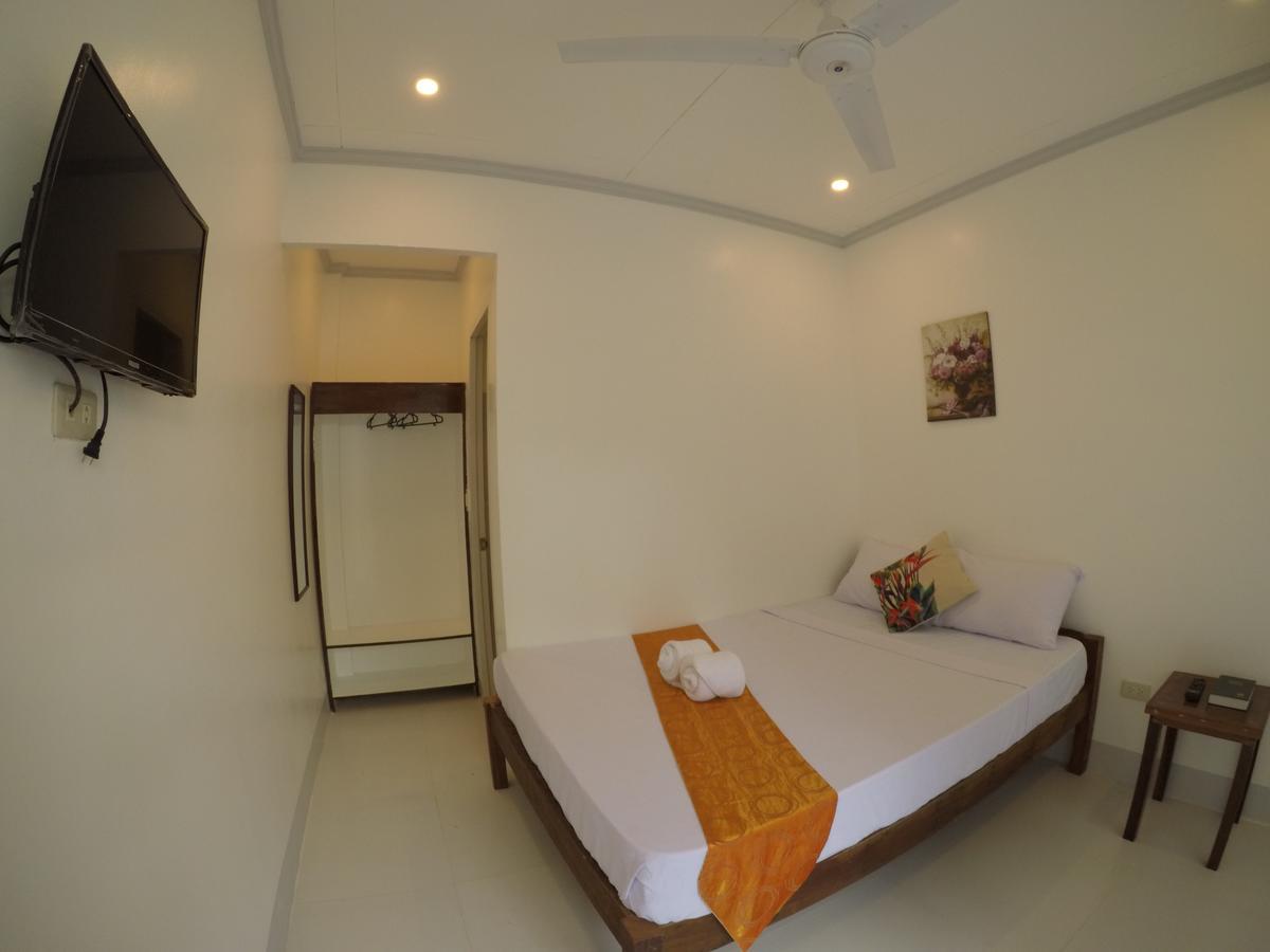 Neela Tourist Lodge 엘니도 외부 사진