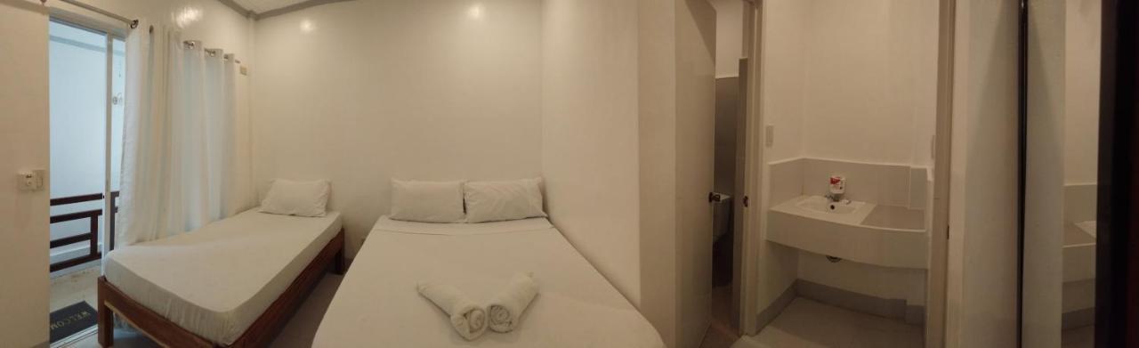Neela Tourist Lodge 엘니도 외부 사진